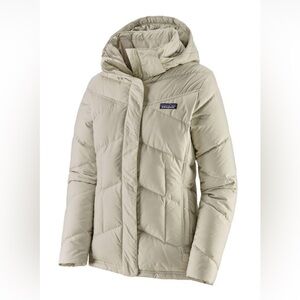 Patagonia down jacket | white